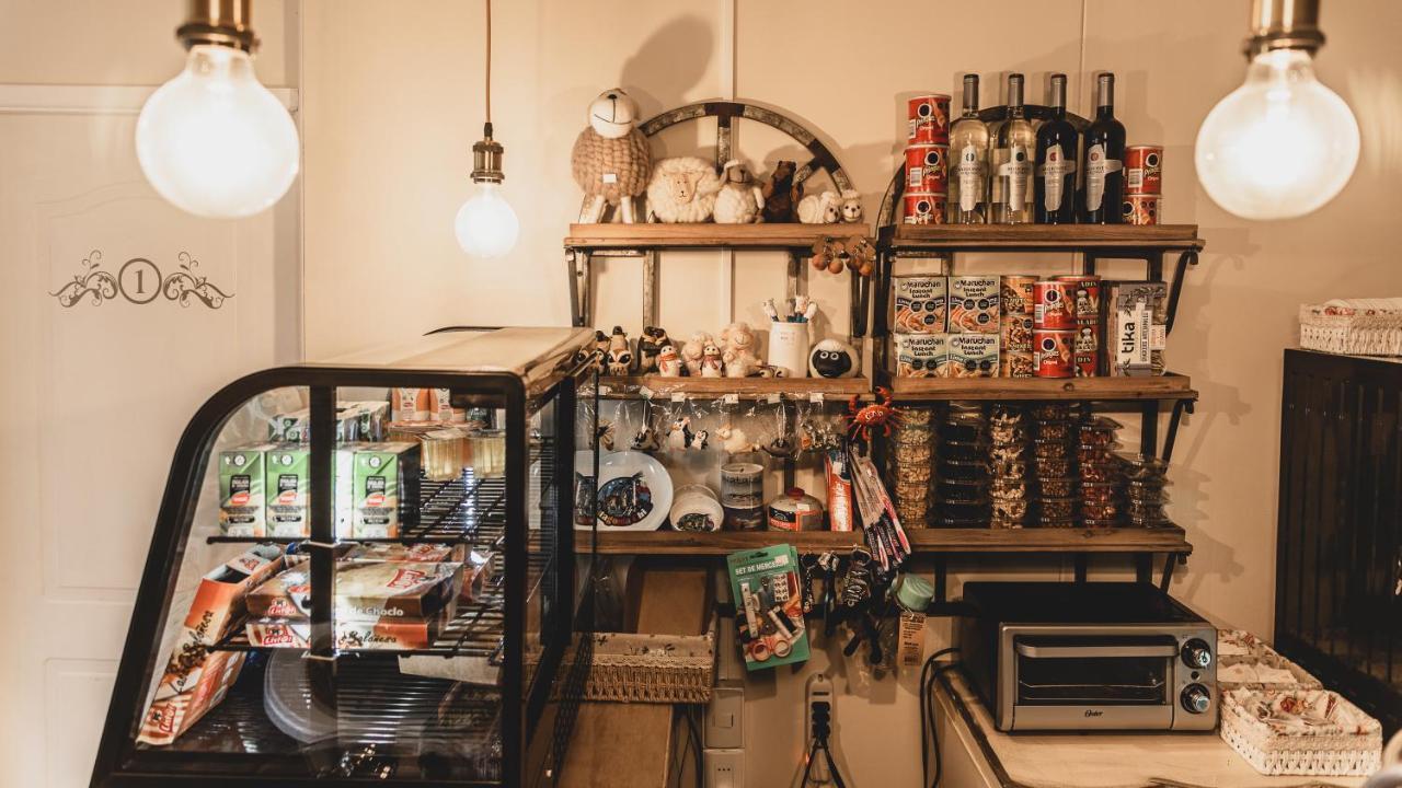 Arte Brisa Hostal Boutique Пуэрто-Наталес Экстерьер фото